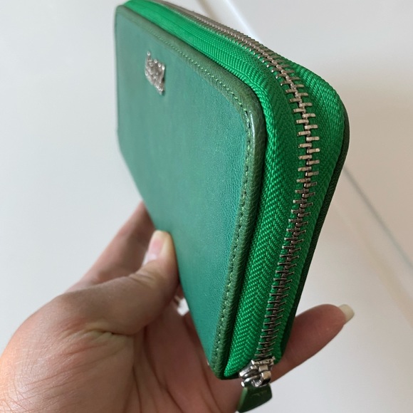 Kate Hill Green Wallet - Picture 3 of 9